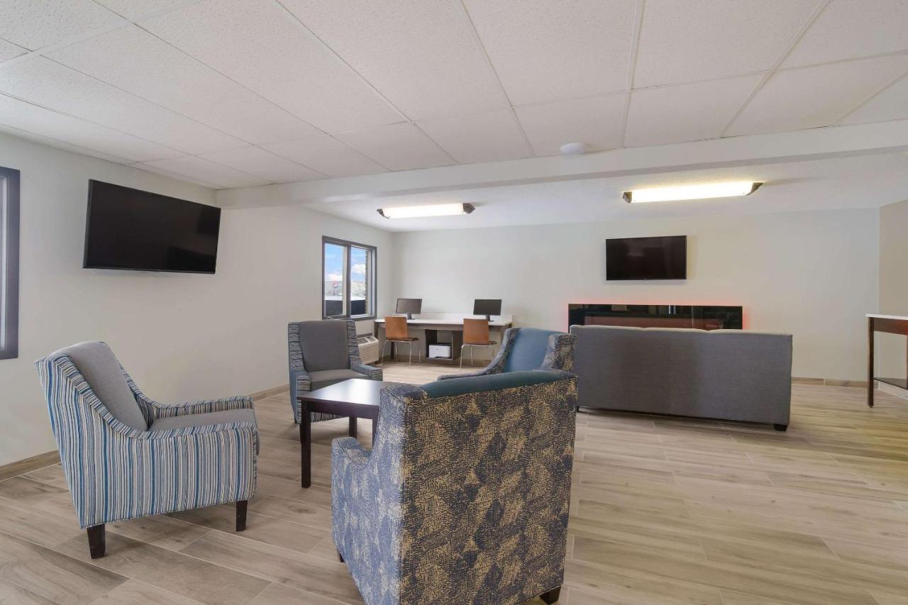 Econo Lodge Williston Esterno foto