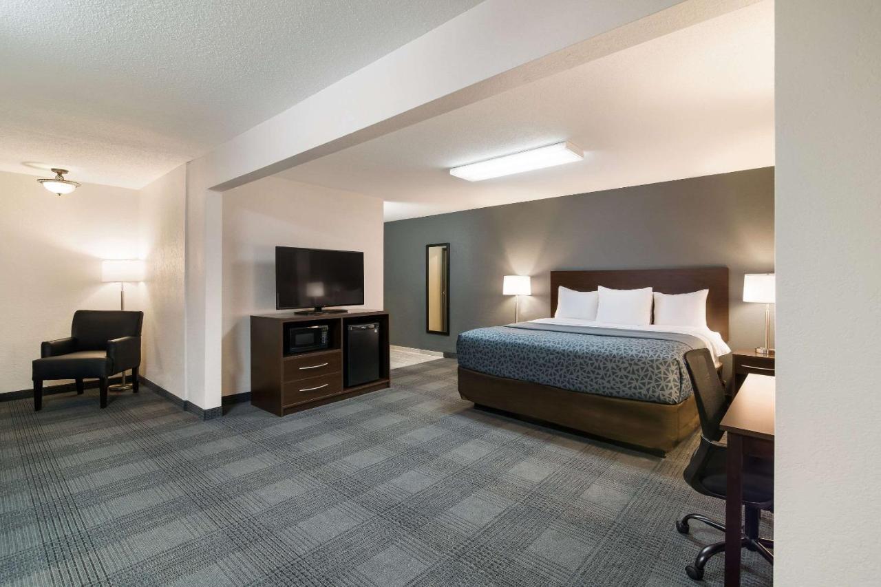 Econo Lodge Williston Esterno foto